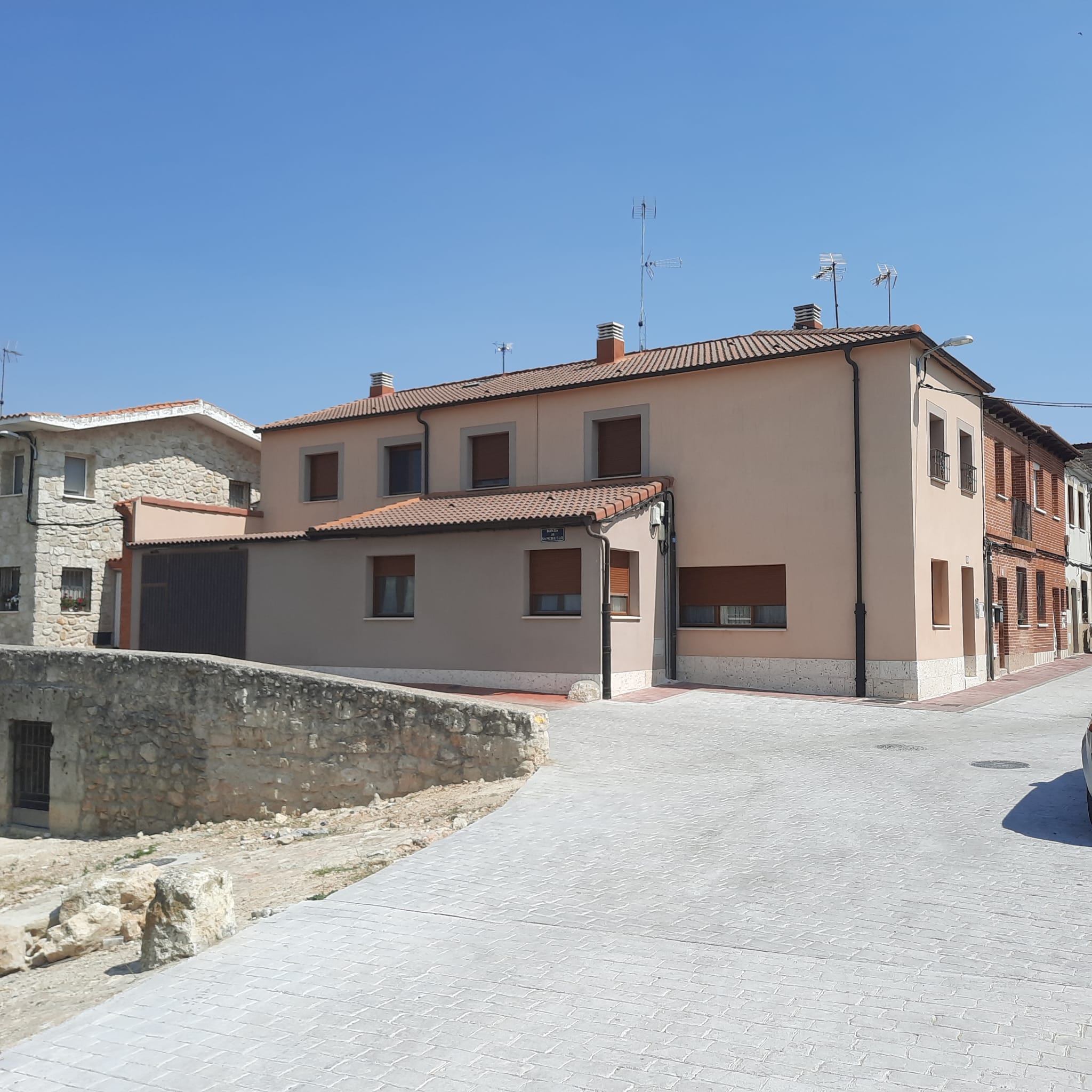 rehabilitacion y ampliacion en peñaflor de hornija